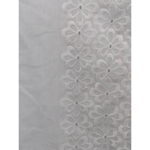 UNBRANDED Women's White Eyelet Embroidered Floral Stripe Sleeveless Top SZ M - Picture 5 of 11